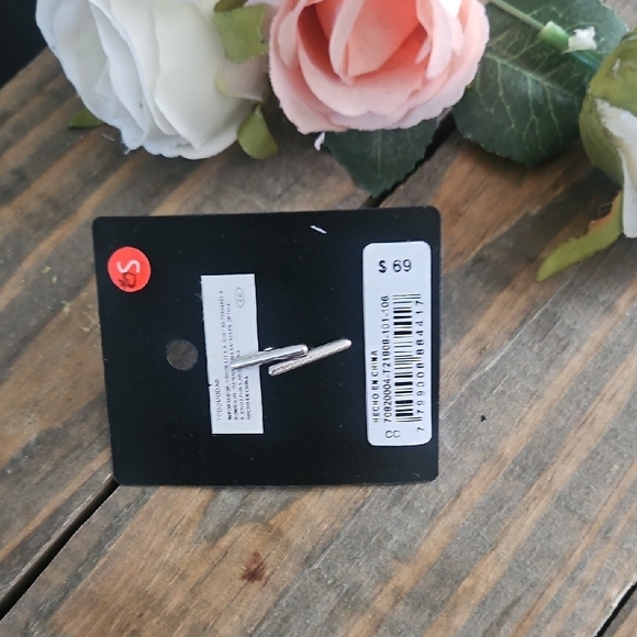 Silver Patterned Ring - Picture 2 of 2